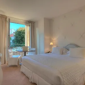 4* Hotel Renoir