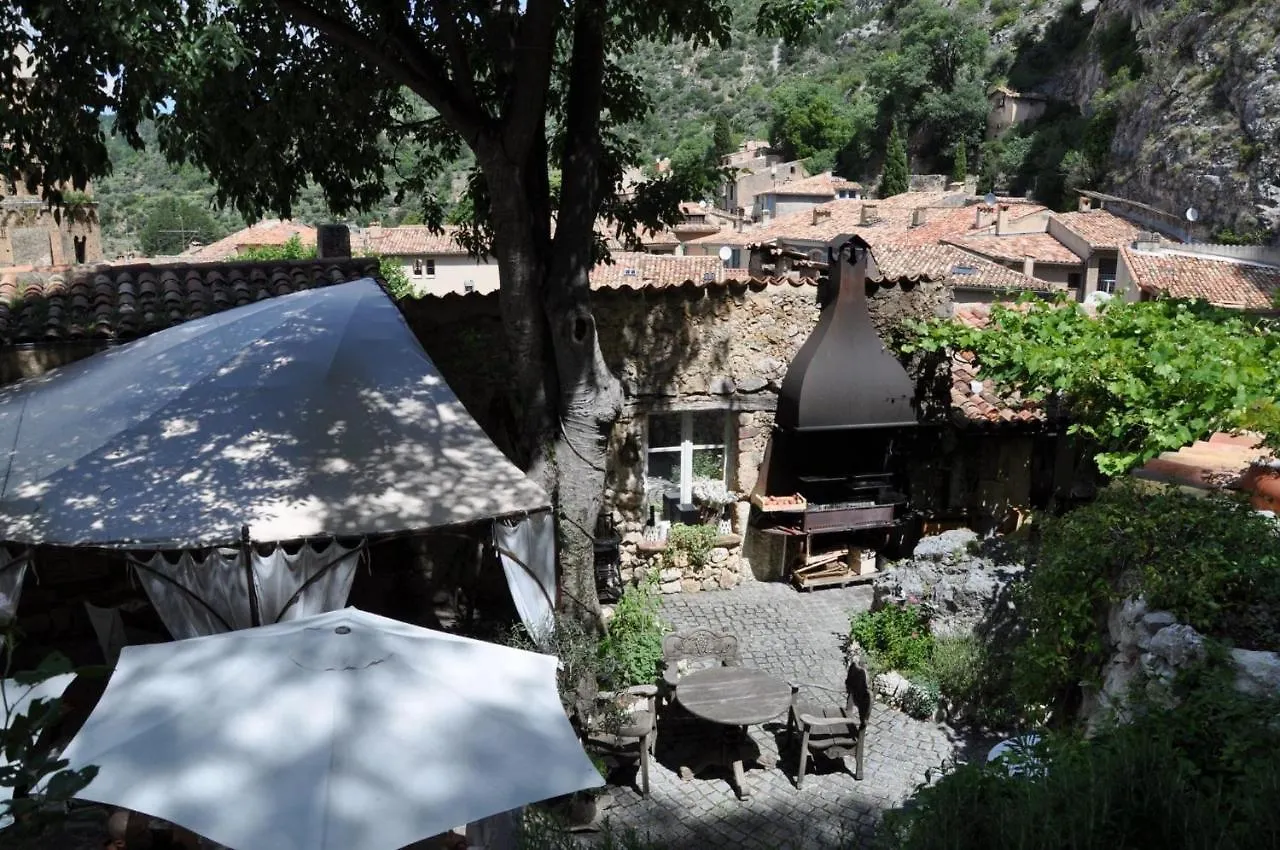 Hotel La Bouscatiere Moustiers-Sainte-Marie Francja
